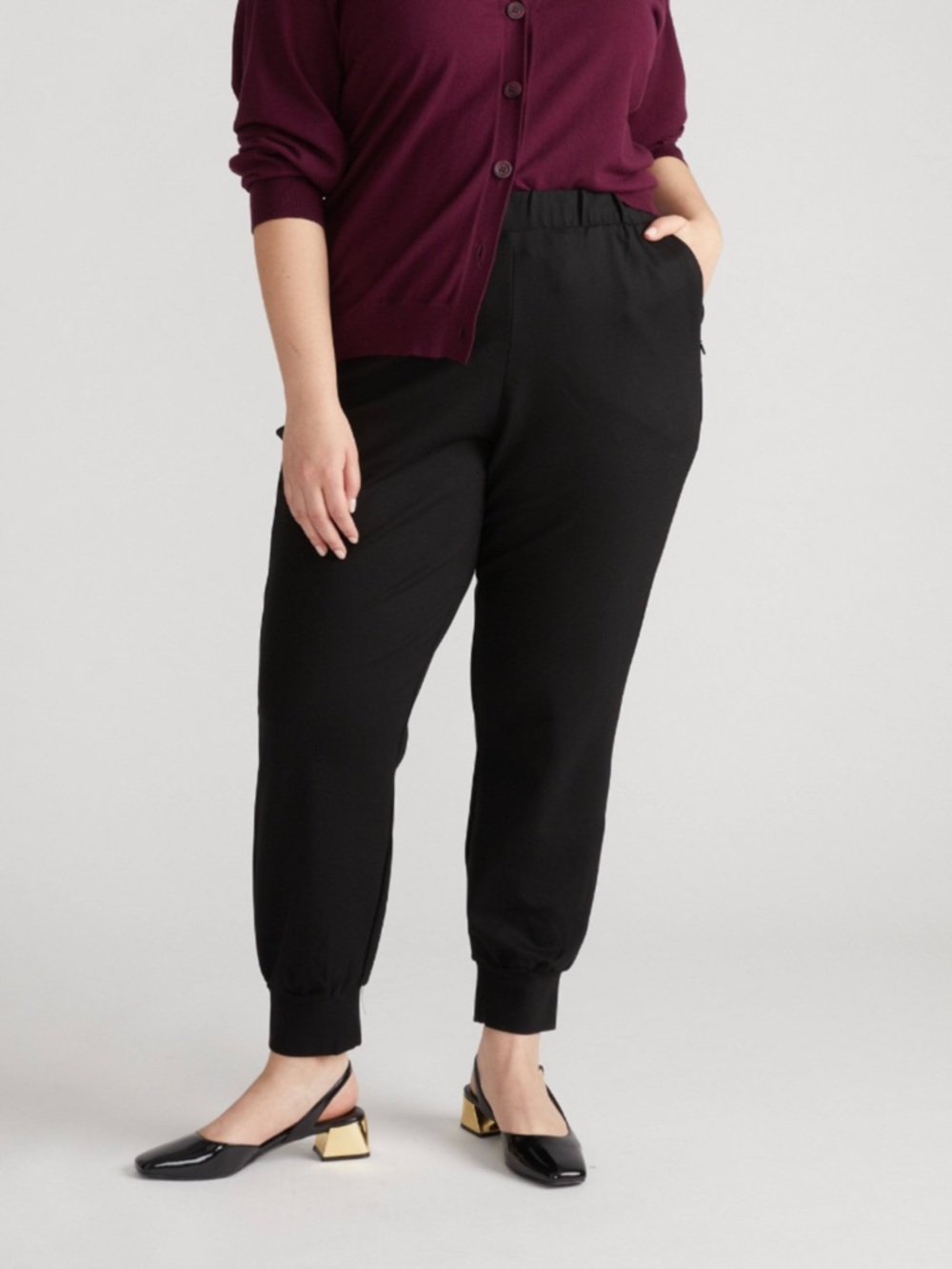 Universal Standard Luxe Laid Back Ponte Joggers NWT